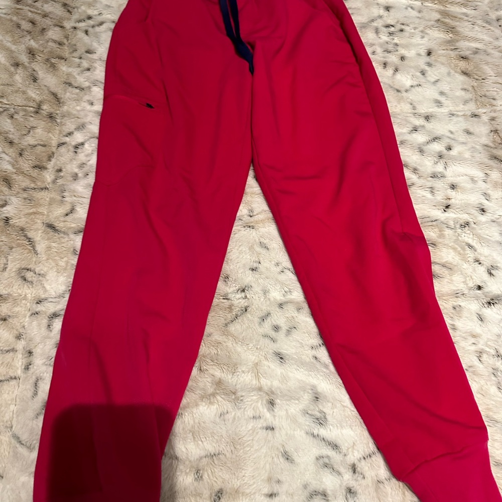 Like new woman scrubs